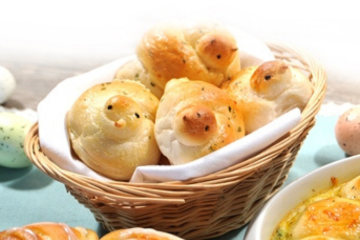 Garlic-Cheese Chicks
