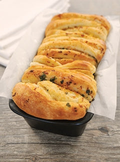 Cheesy Garlic Pull-Apart Loaf