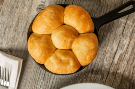 Parkerhouse Rolls in a Skillet