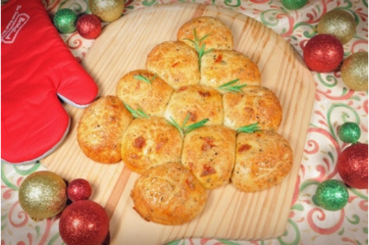 Pepperoni Christmas Tree Pull-Apart Bread
