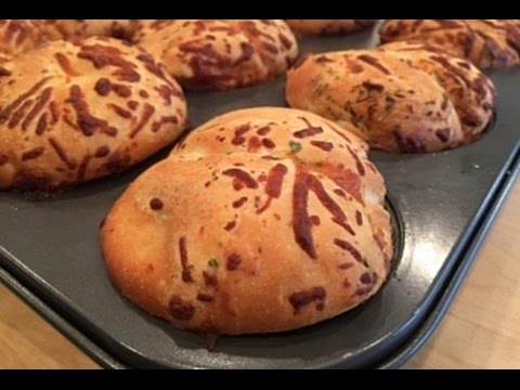 Pull-Apart Garlic & Cheese Rolls