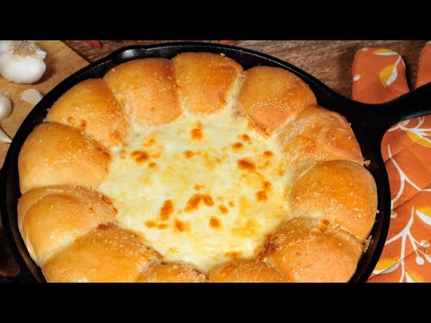 Skillet Spinach Artichoke Dip