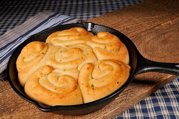 Skillet Cheesy Garlic Rolls